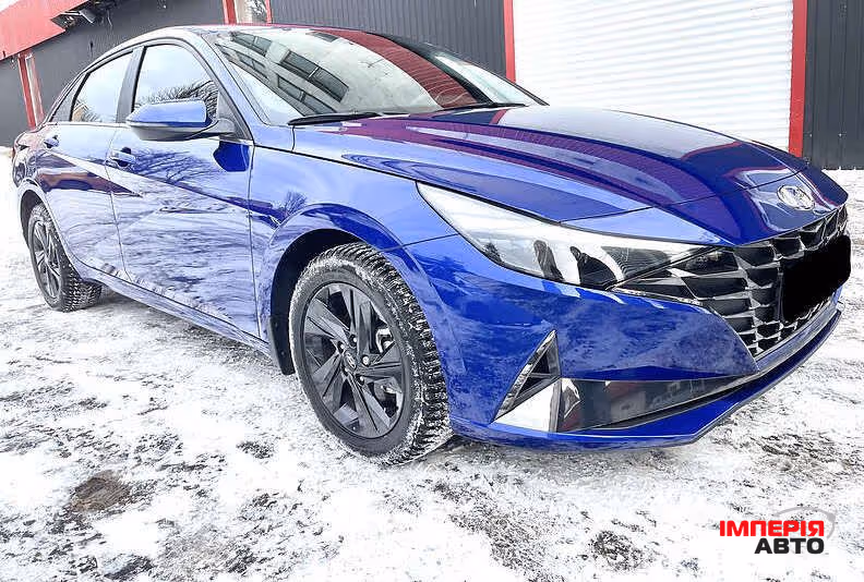 Hyundai Elantra - фото 3