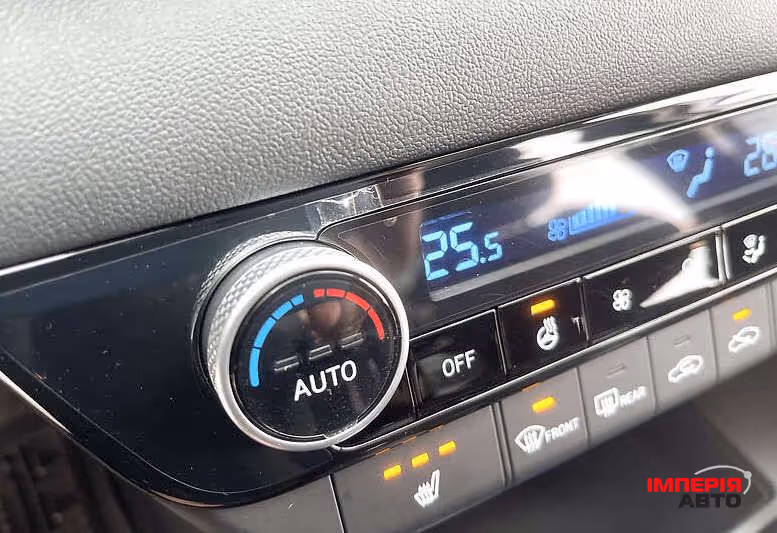 Hyundai Elantra - фото 10