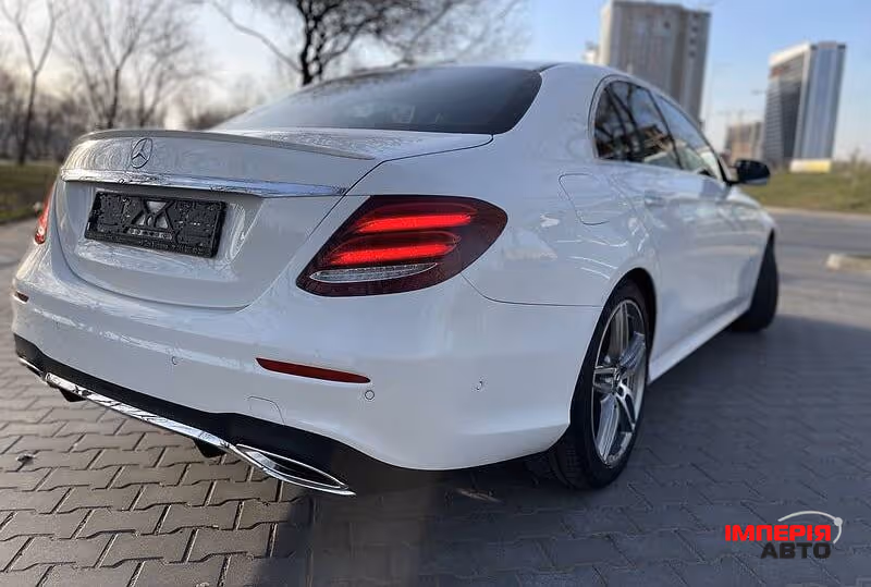 Mercedes-Benz E-Класс - фото 5