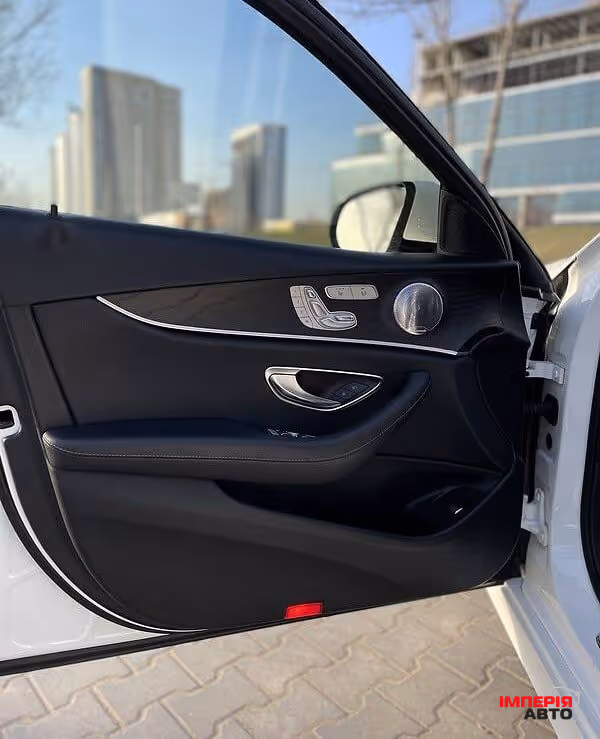 Mercedes-Benz E-Класс - фото 8