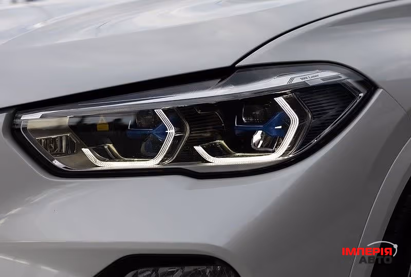 BMW X5 - фото 12