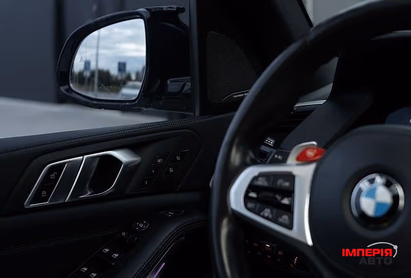 BMW X5 - фото 8