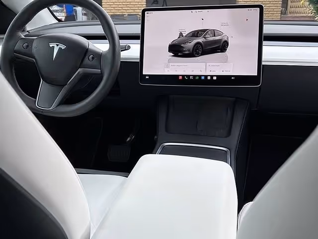 Tesla Model Y - зображення 5