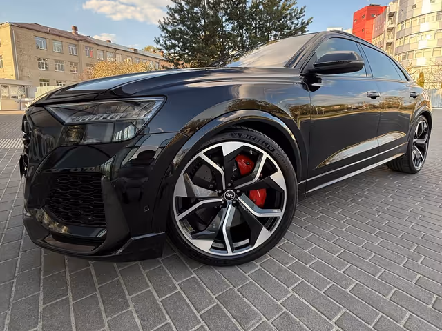 Audi RS Q8 - зображення 1