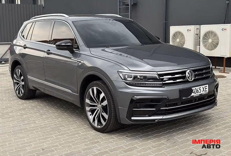 Volkswagen Tiguan - фото 2
