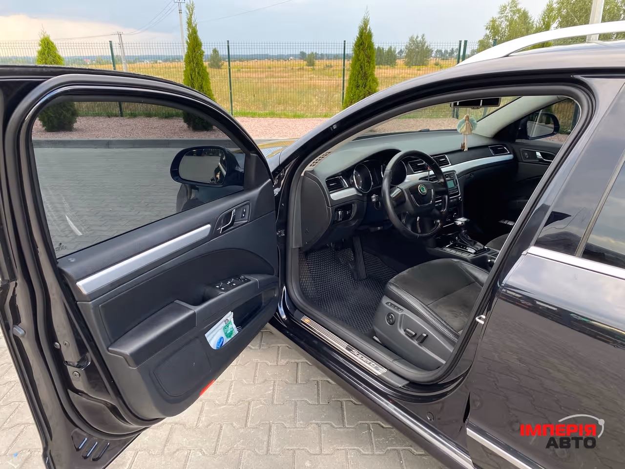 Skoda Superb - фото 13