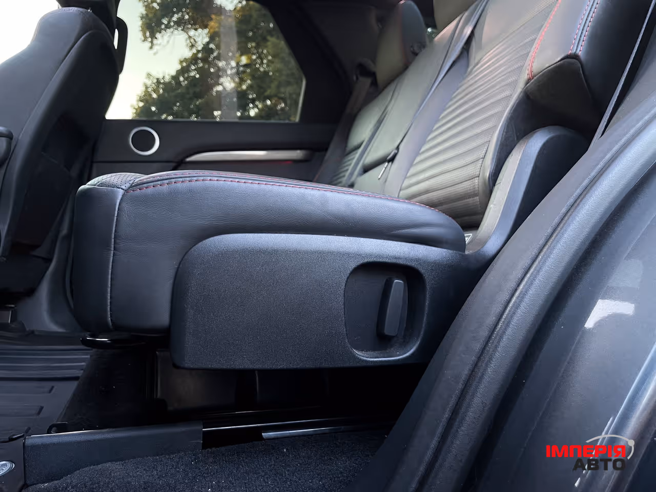 Land Rover Discovery - фото 30