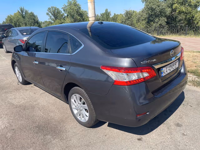 Nissan Sentra - зображення 4