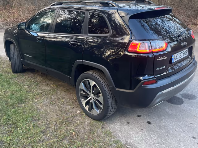 Jeep Cherokee - зображення 3