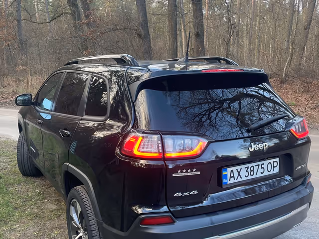 Jeep Cherokee - зображення 4