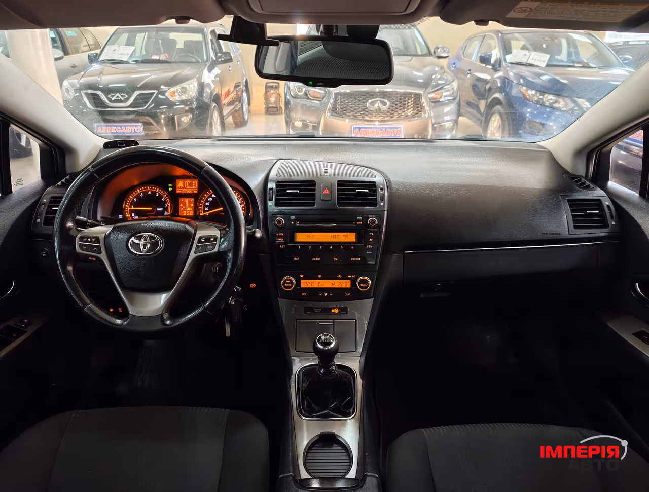 Toyota Avensis - фото 12