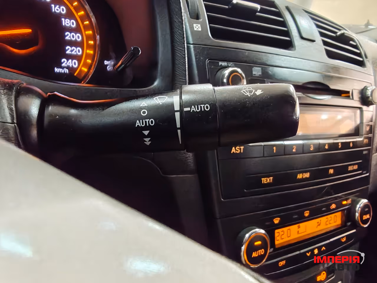 Toyota Avensis - фото 18