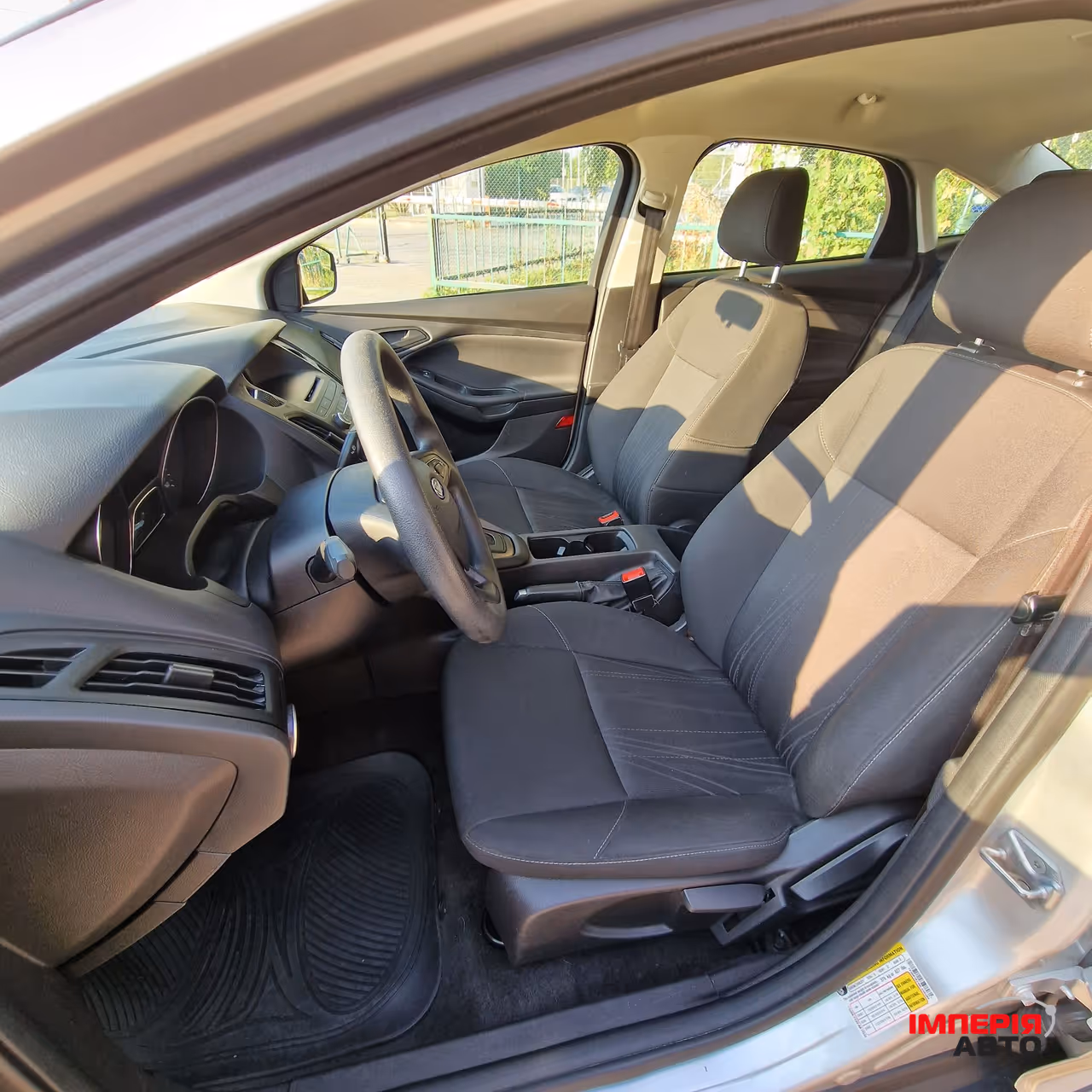 Ford Focus - фото 12