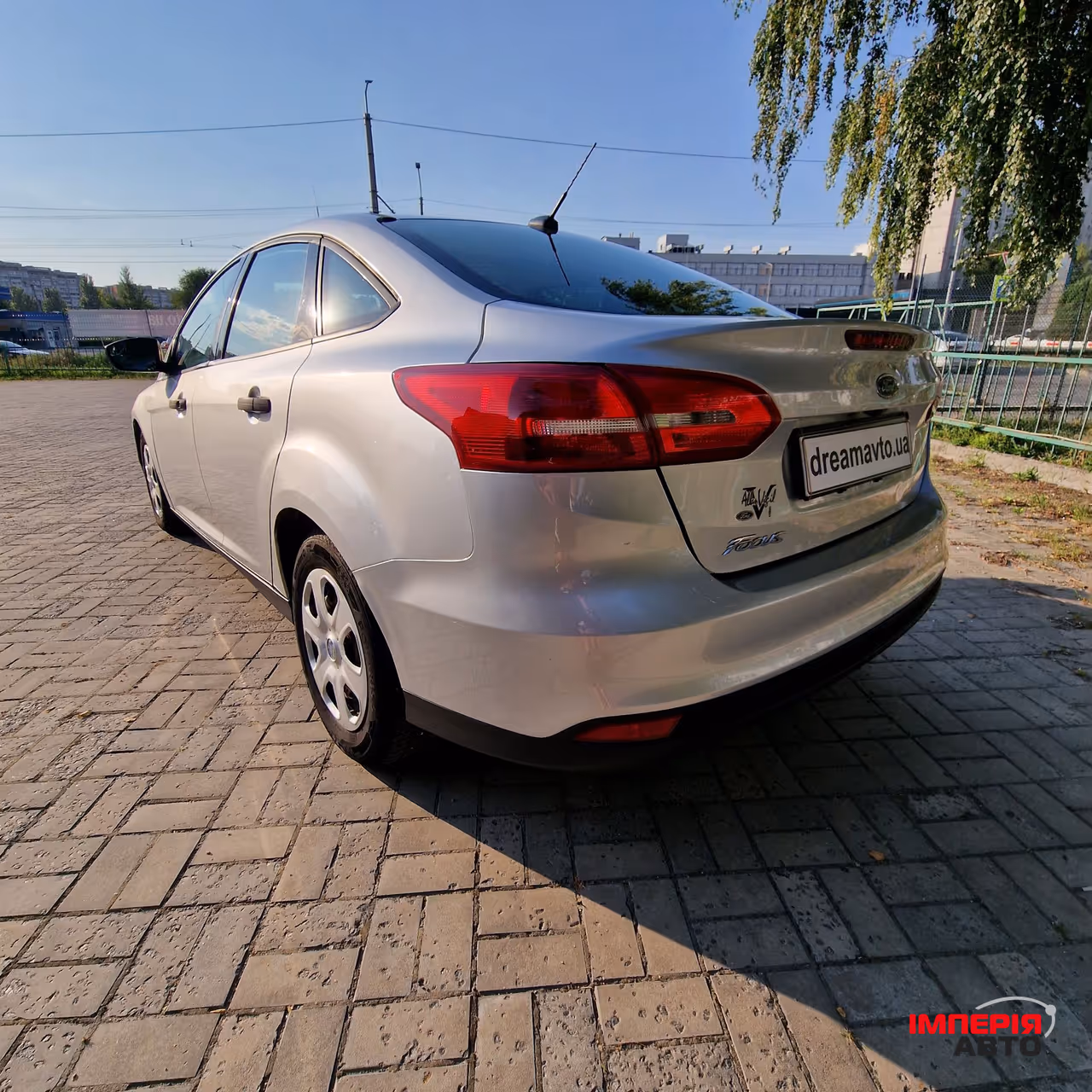 Ford Focus - фото 5