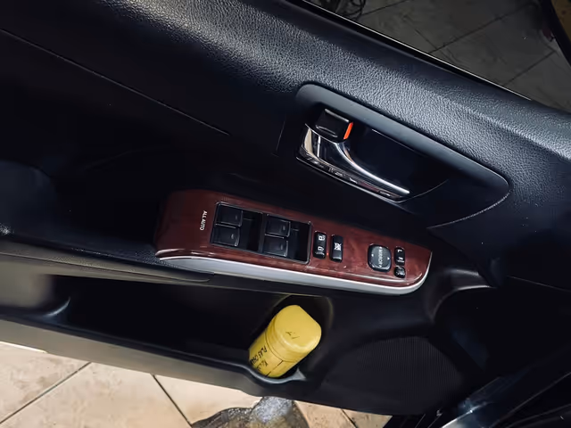 Toyota Camry - зображення 2