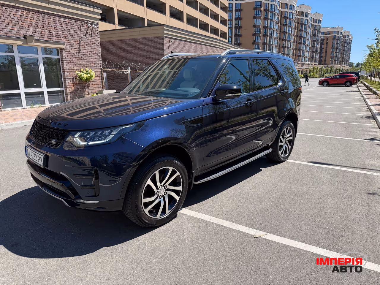 Land Rover Discovery - фото 1