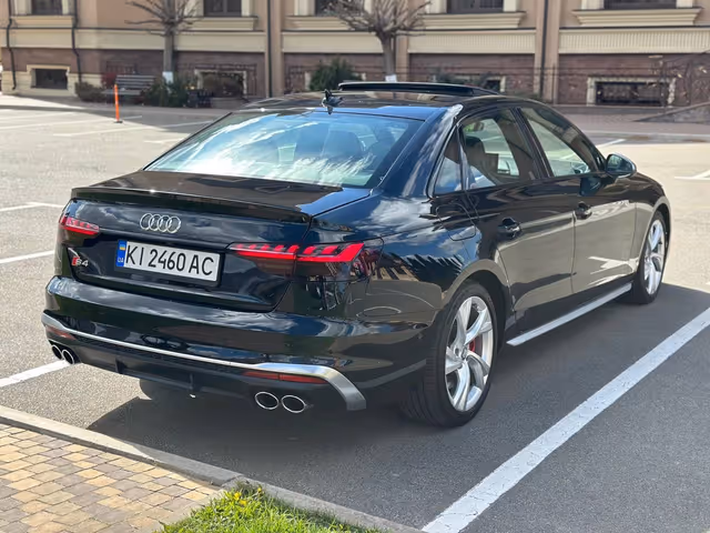Audi S4 - зображення 5