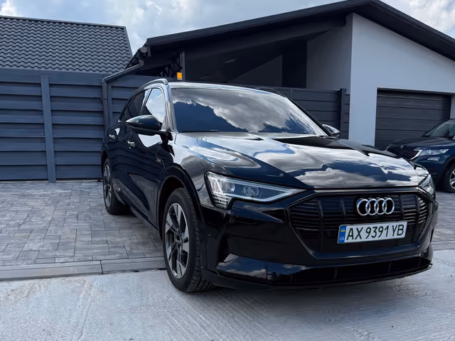Audi e-tron - зображення 1
