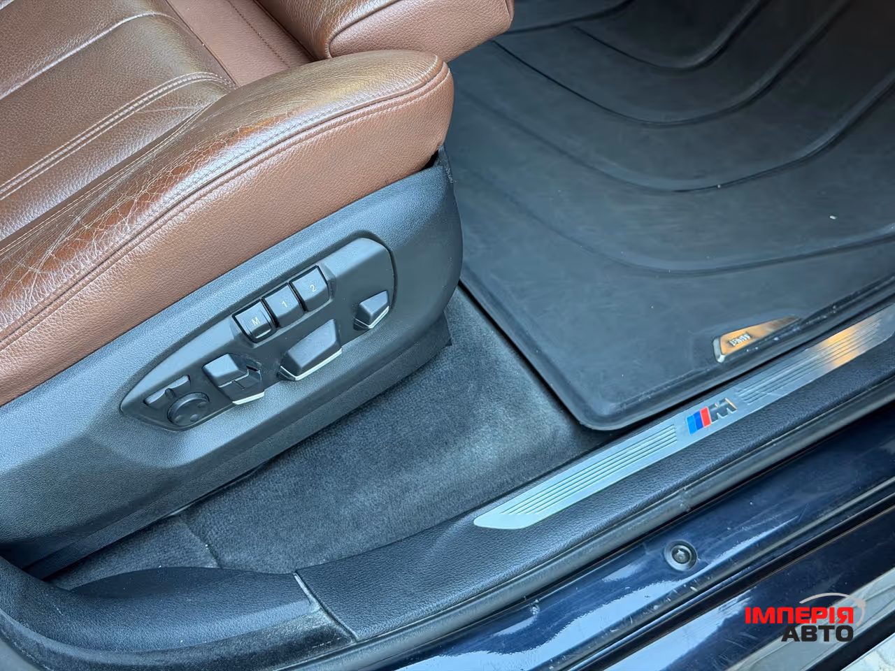 BMW X5 - фото 16