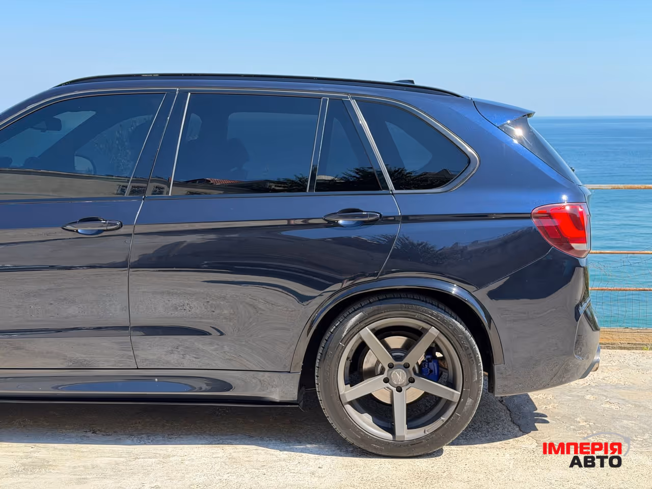 BMW X5 - фото 7