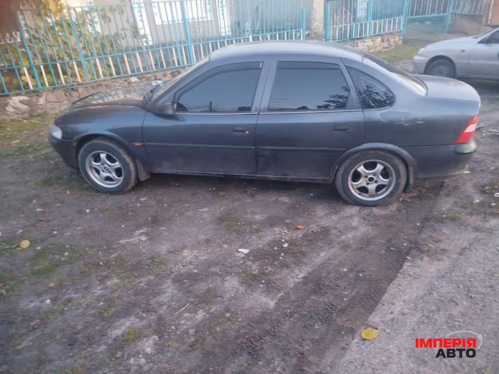 Opel Vectra - фото 5