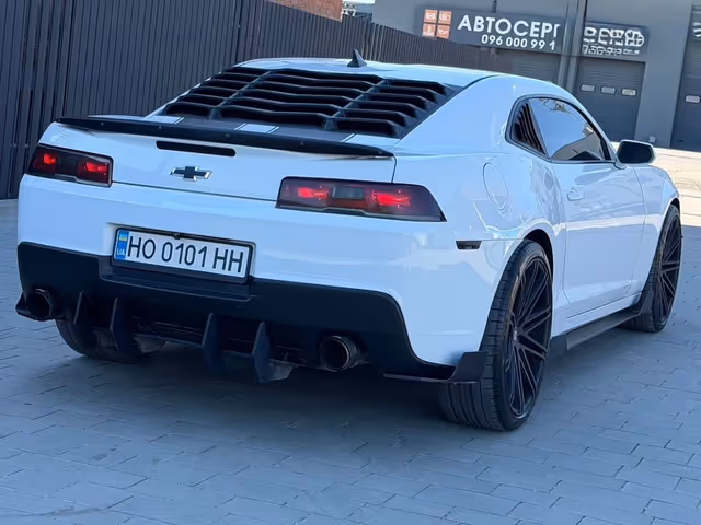 Chevrolet Camaro - зображення 4