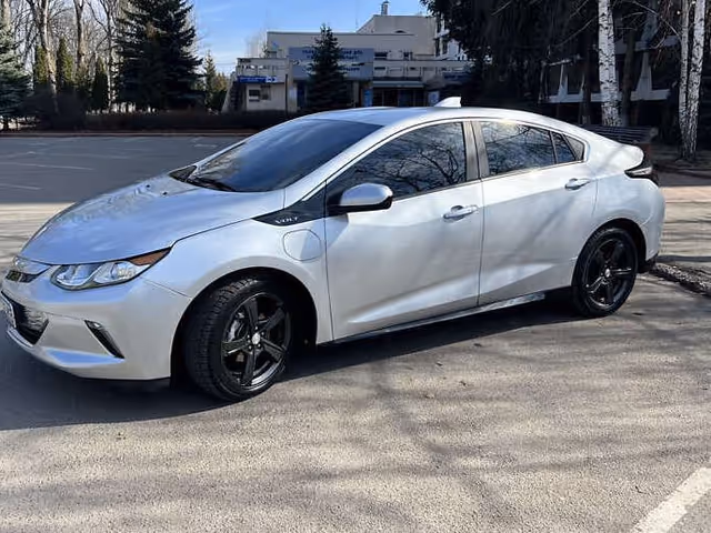 Chevrolet Volt - зображення 1