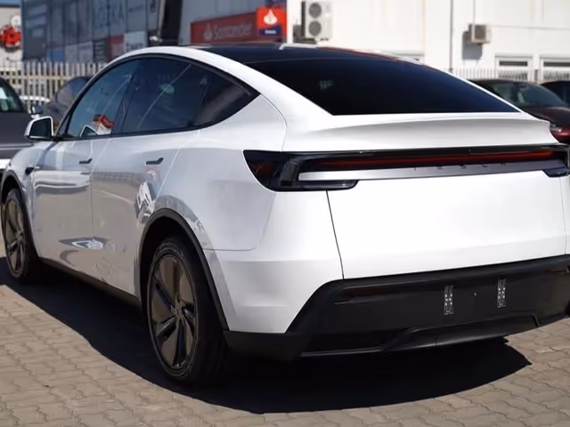 Tesla Model Y - зображення 4
