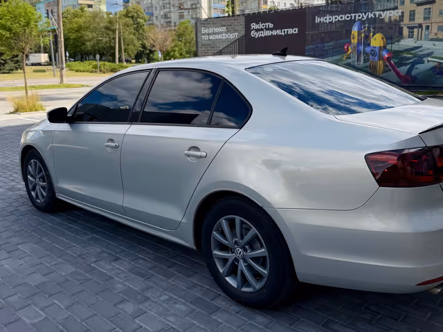 Volkswagen Jetta - зображення 5