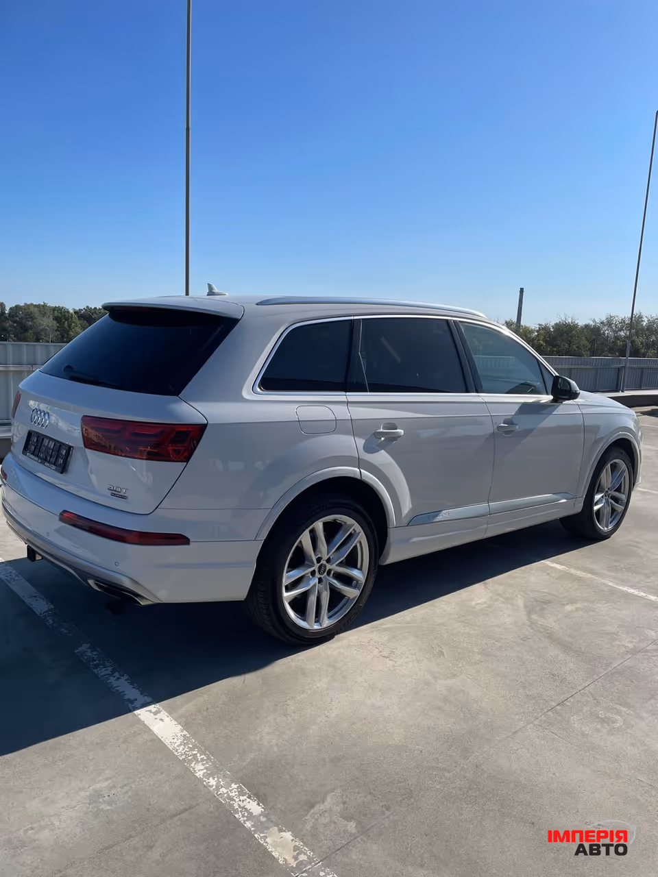 Audi Q7 - фото 3