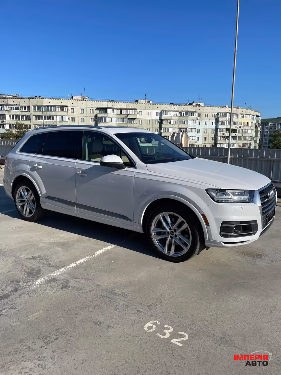 Audi Q7 - фото 6