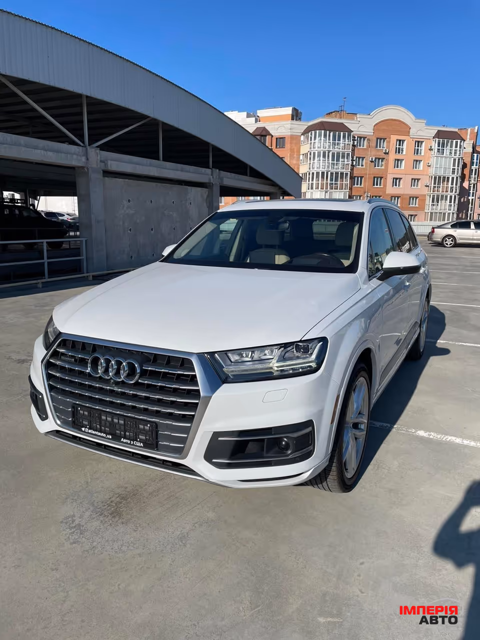 Audi Q7 - фото 1