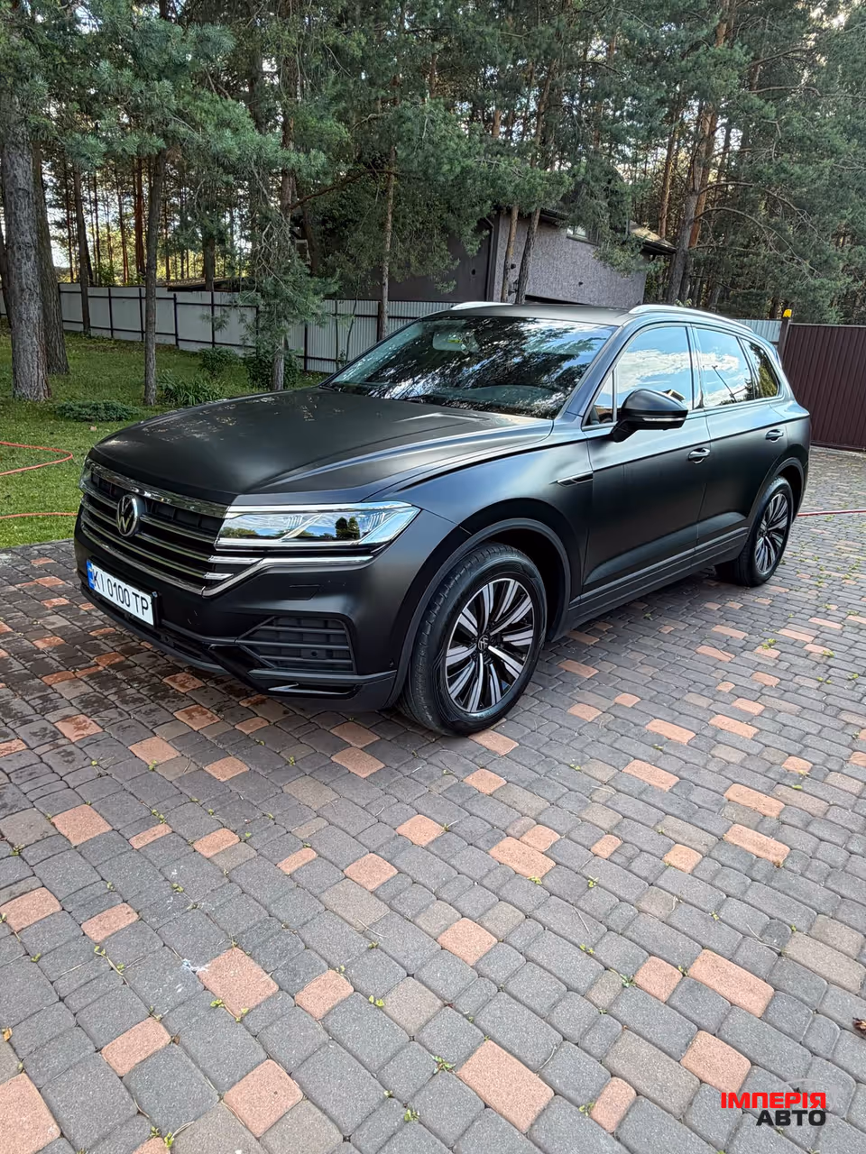 Volkswagen Touareg - фото 1
