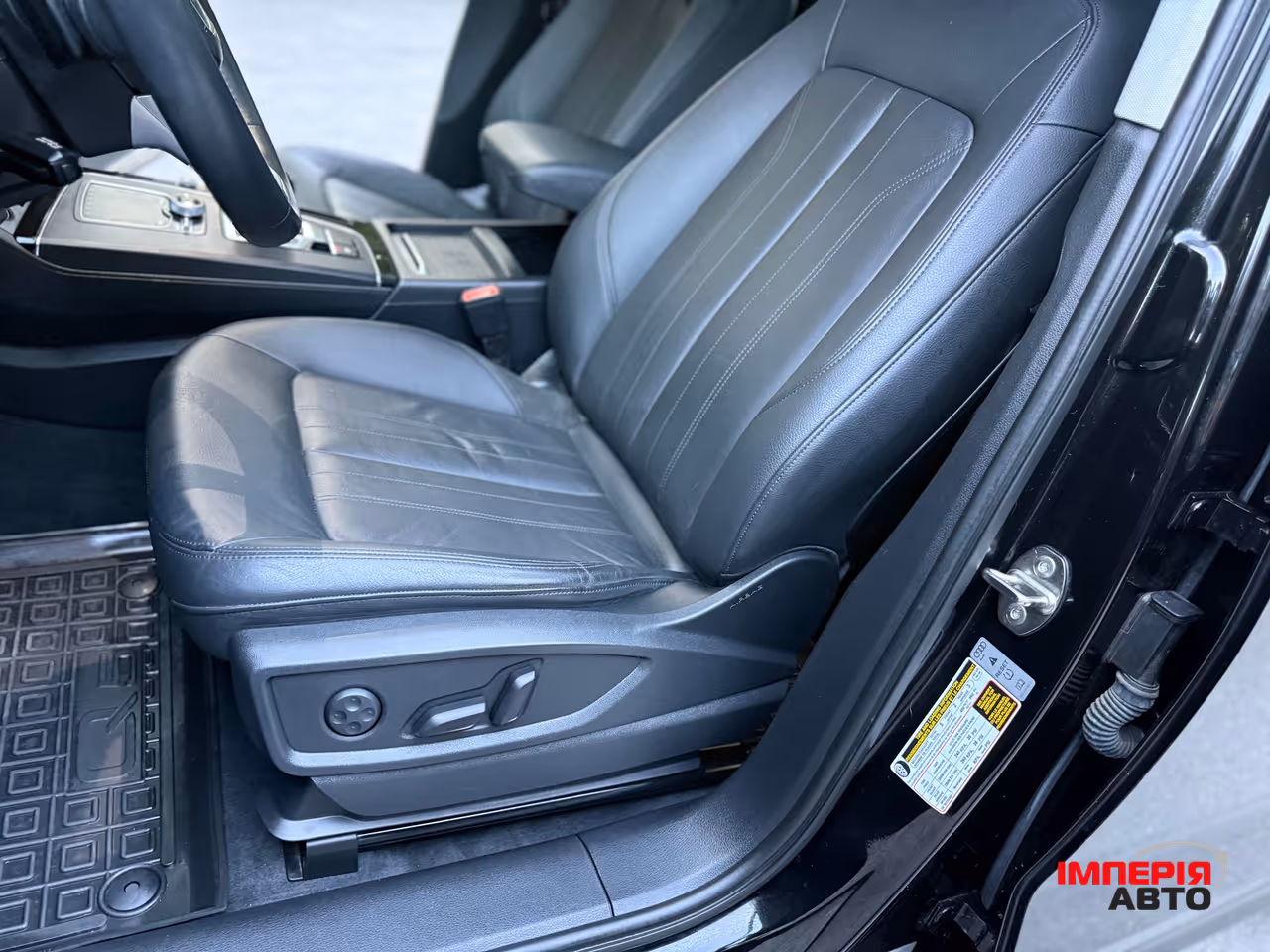 Audi Q5 - фото 37