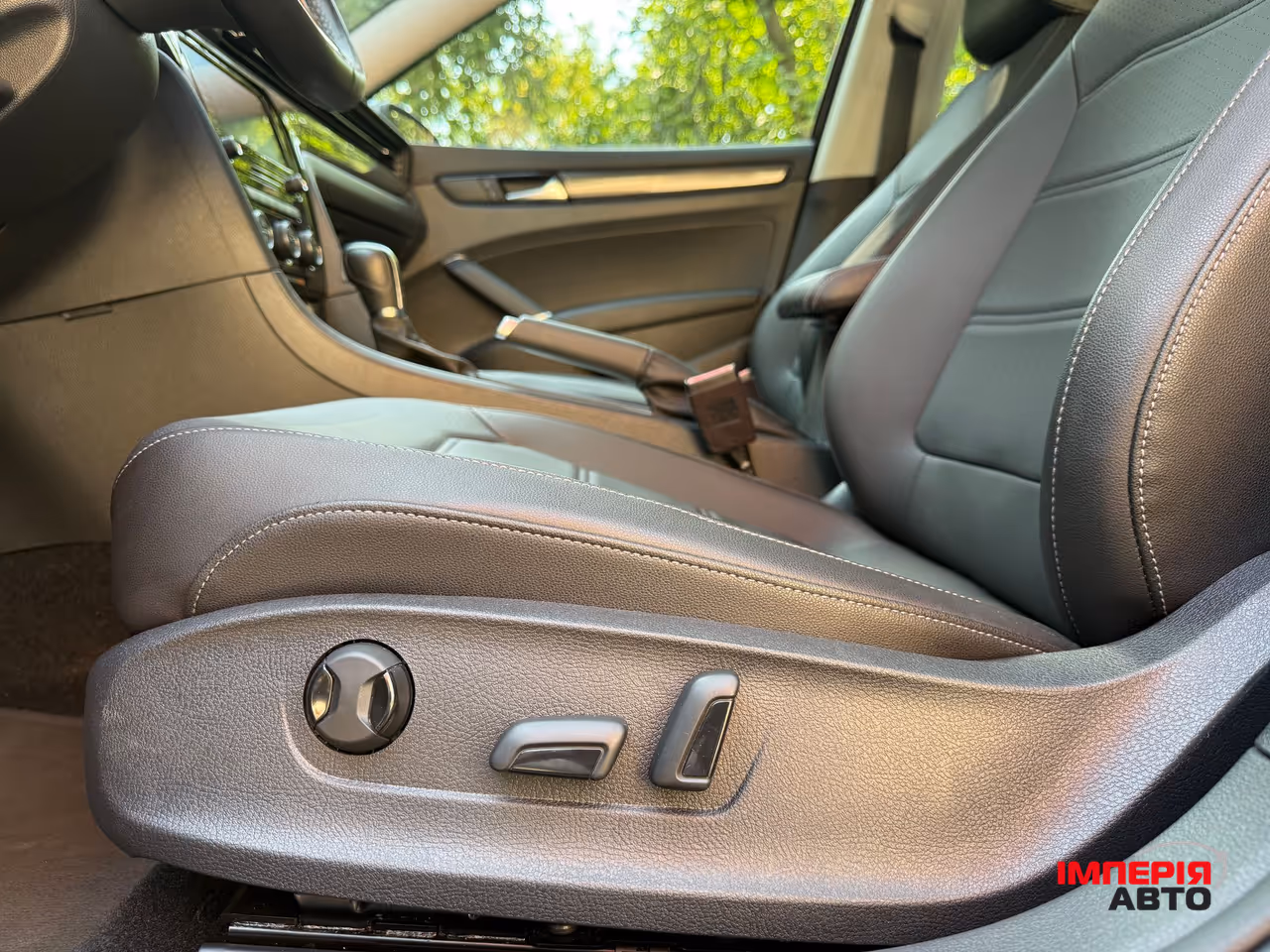 Volkswagen Passat - фото 17