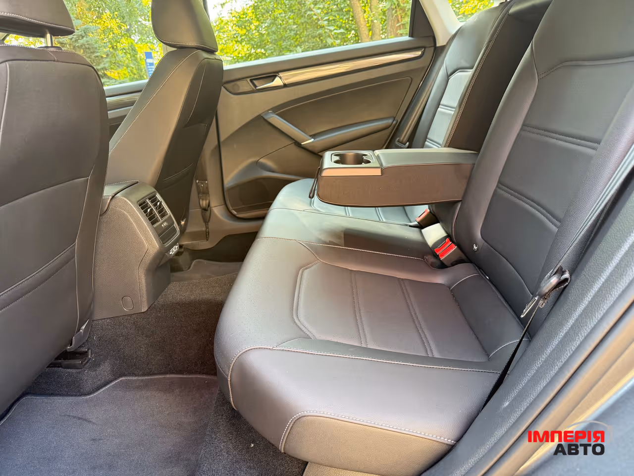 Volkswagen Passat - фото 22