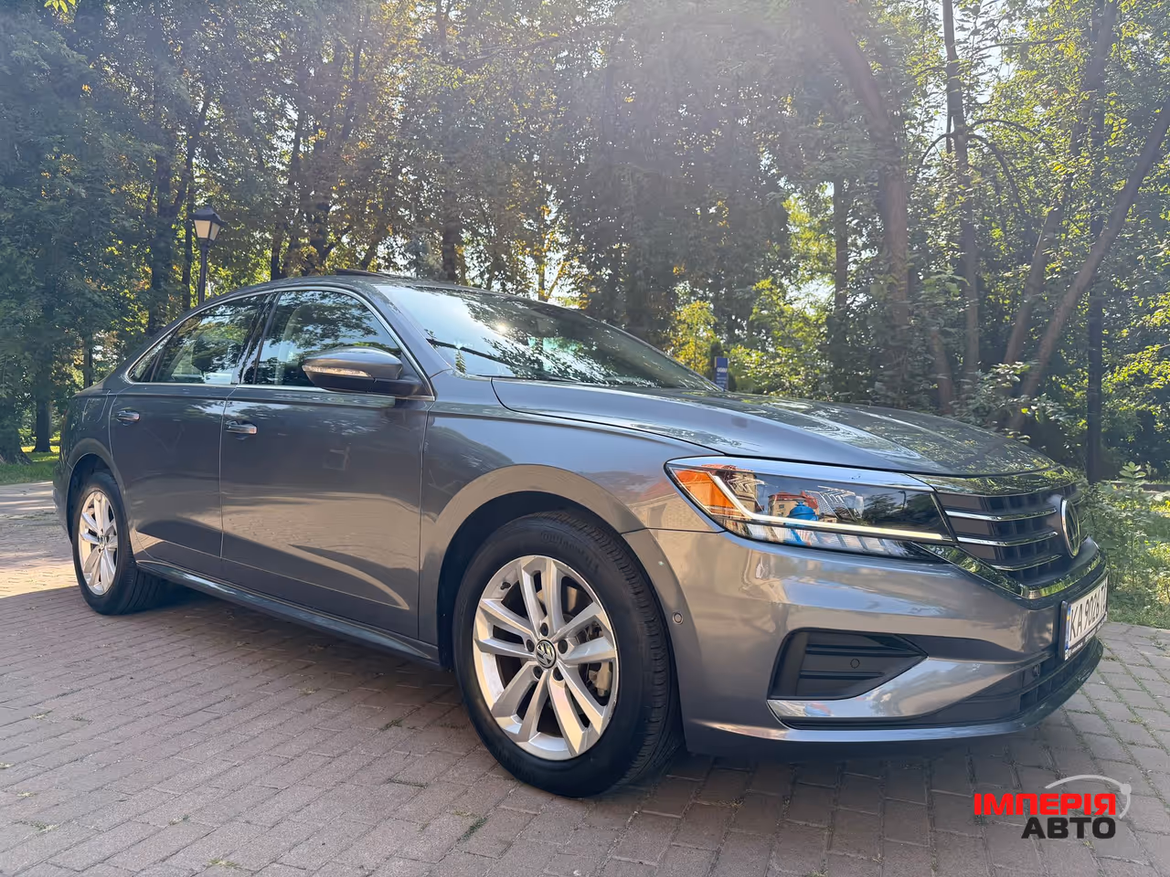 Volkswagen Passat - фото 1