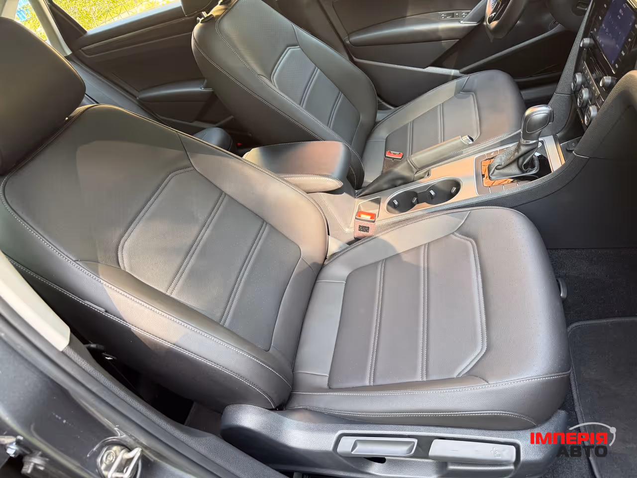 Volkswagen Passat - фото 25