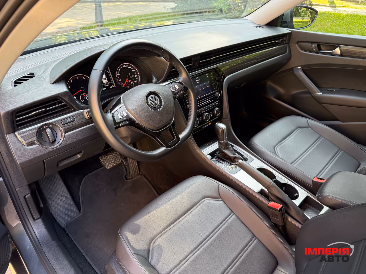 Volkswagen Passat - фото 18