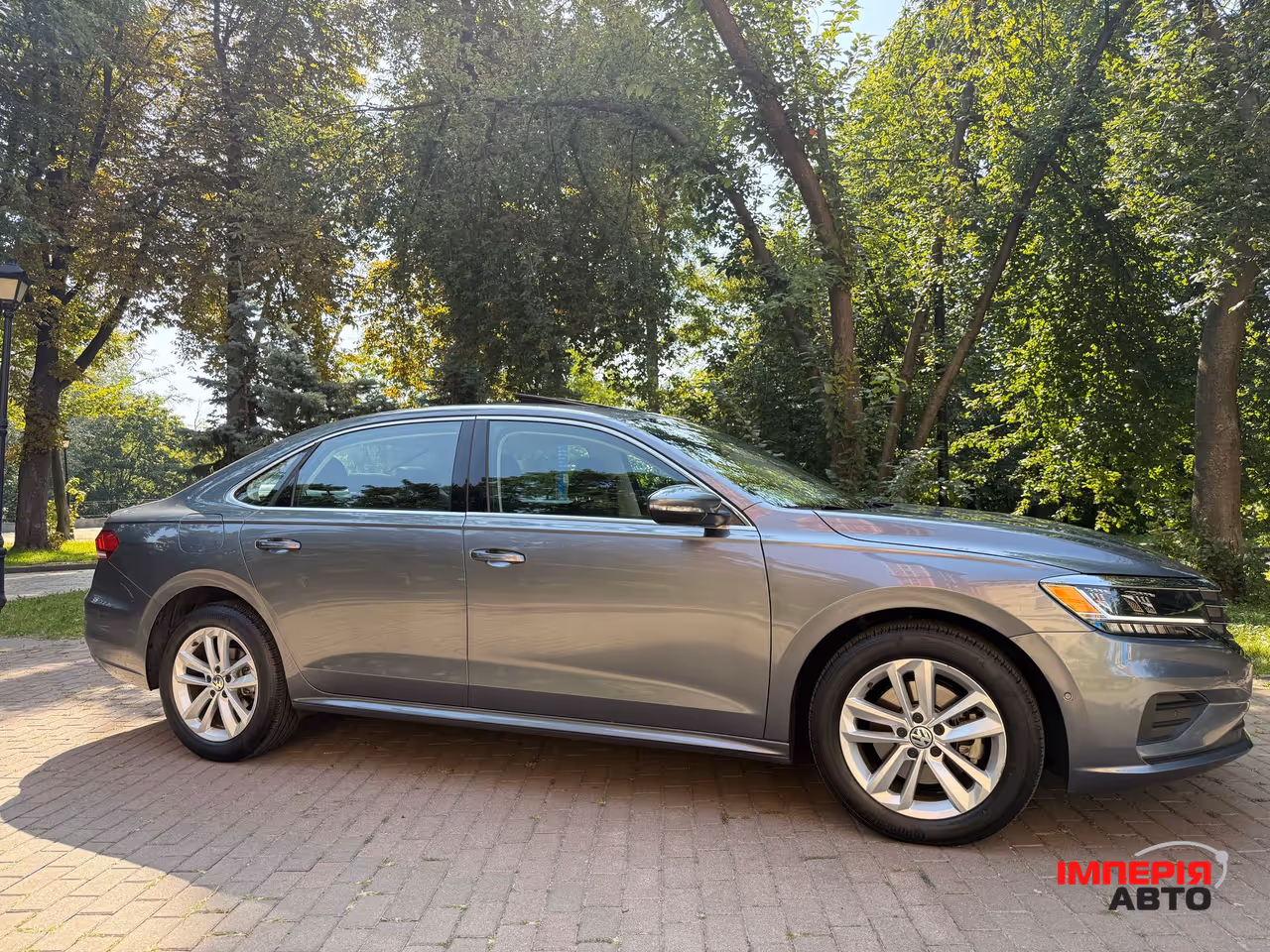 Volkswagen Passat - фото 2