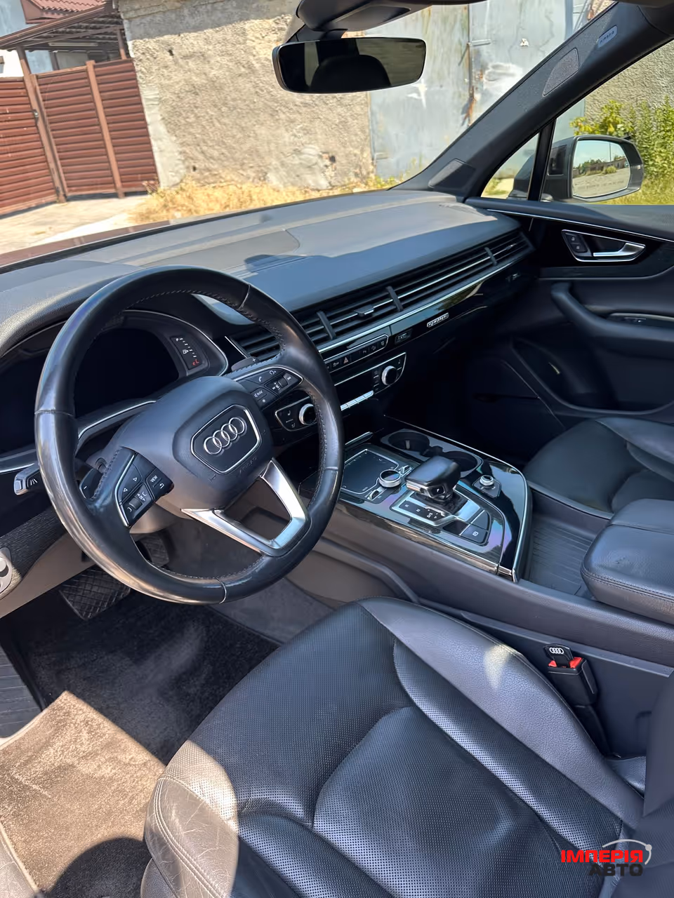 Audi Q7 - фото 18