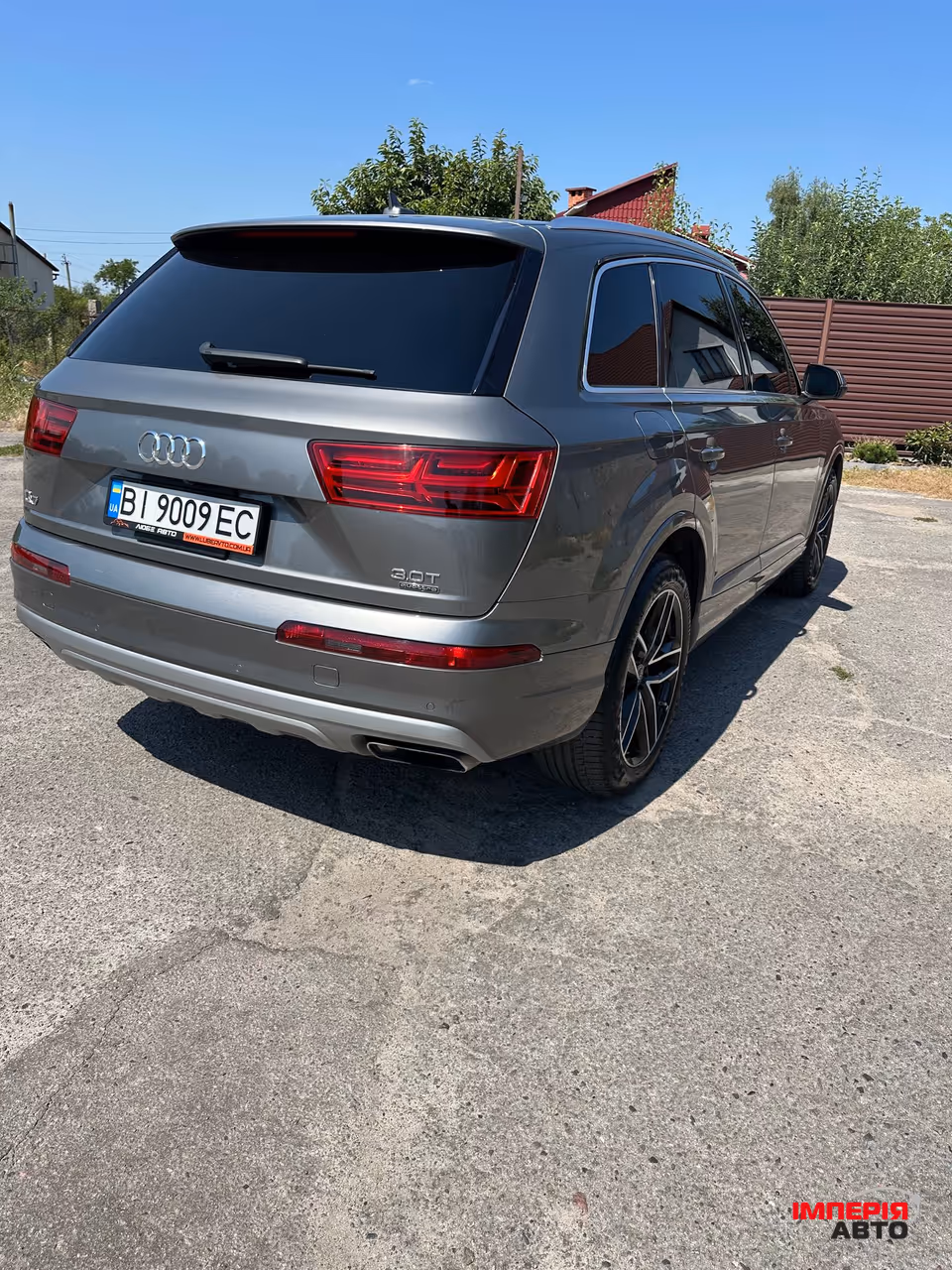 Audi Q7 - фото 5
