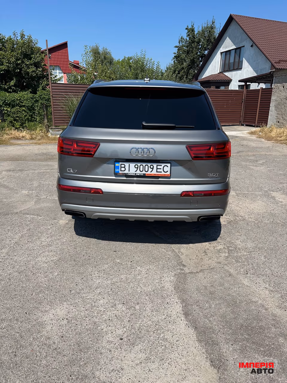 Audi Q7 - фото 6