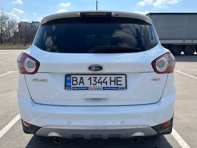 Ford Kuga - зображення 5