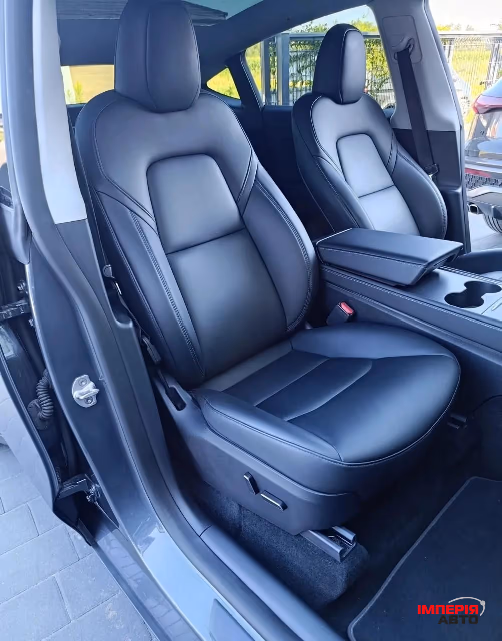 Tesla Model Y - фото 6