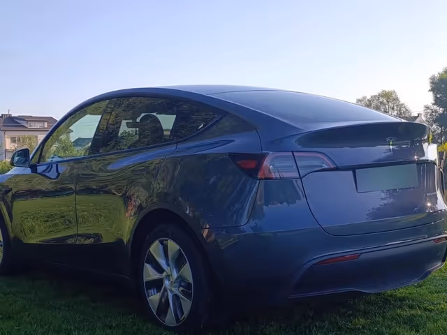 Tesla Model Y - зображення 3