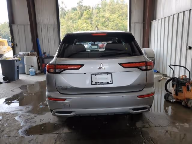 Mitsubishi Outlander - зображення 5
