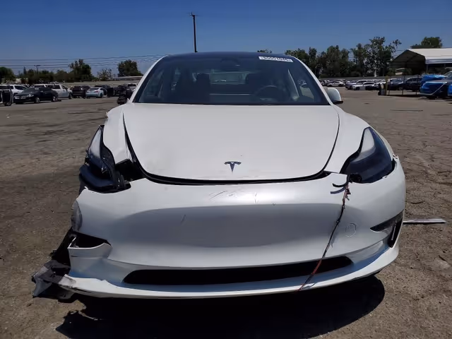 Tesla Model 3 - зображення 2