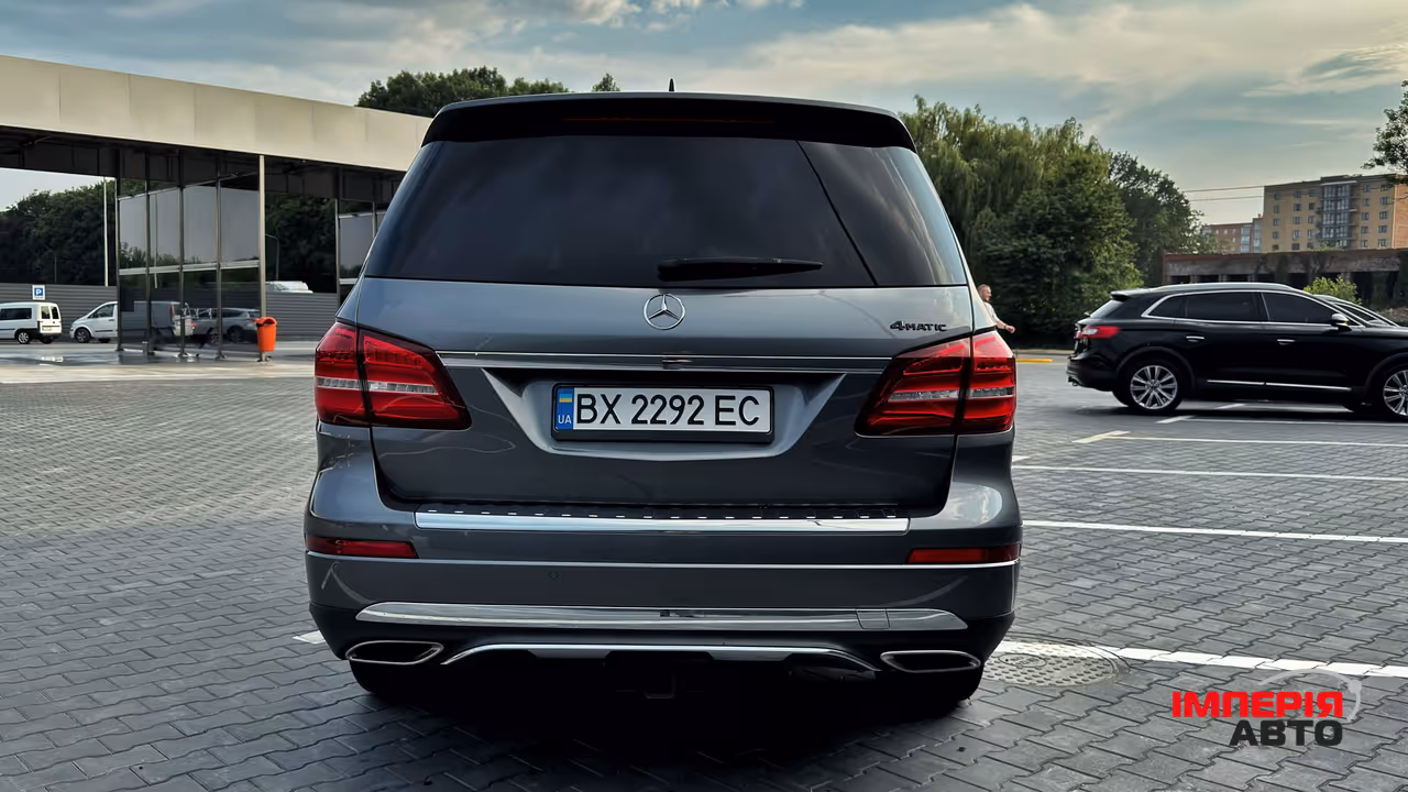 Mercedes-Benz GLS - фото 6