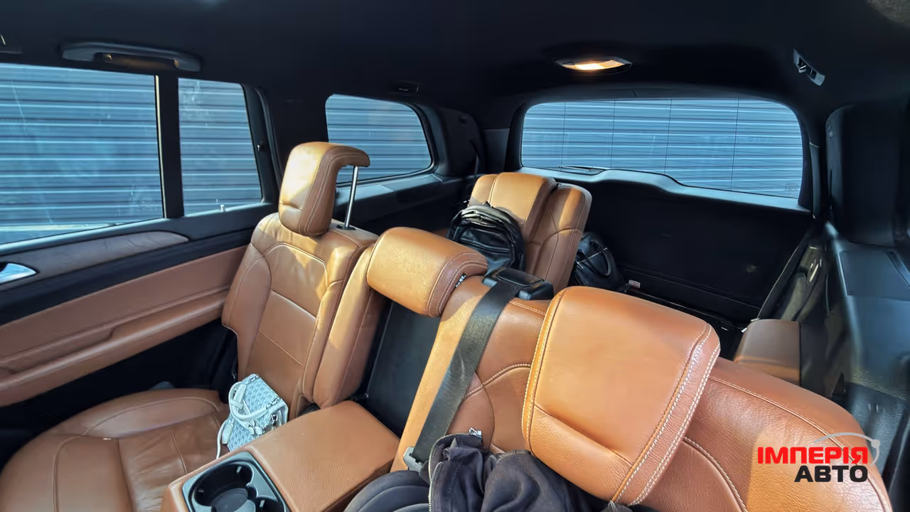 Mercedes-Benz GLS - фото 20